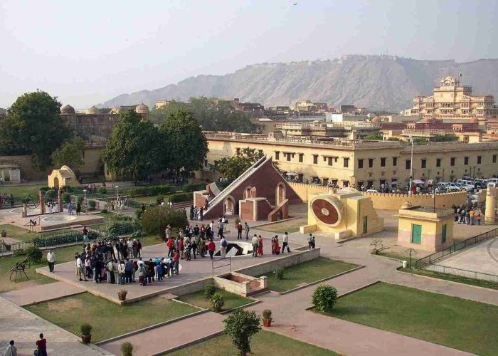 Jantar_Mantar_at_Jaipur_11zon